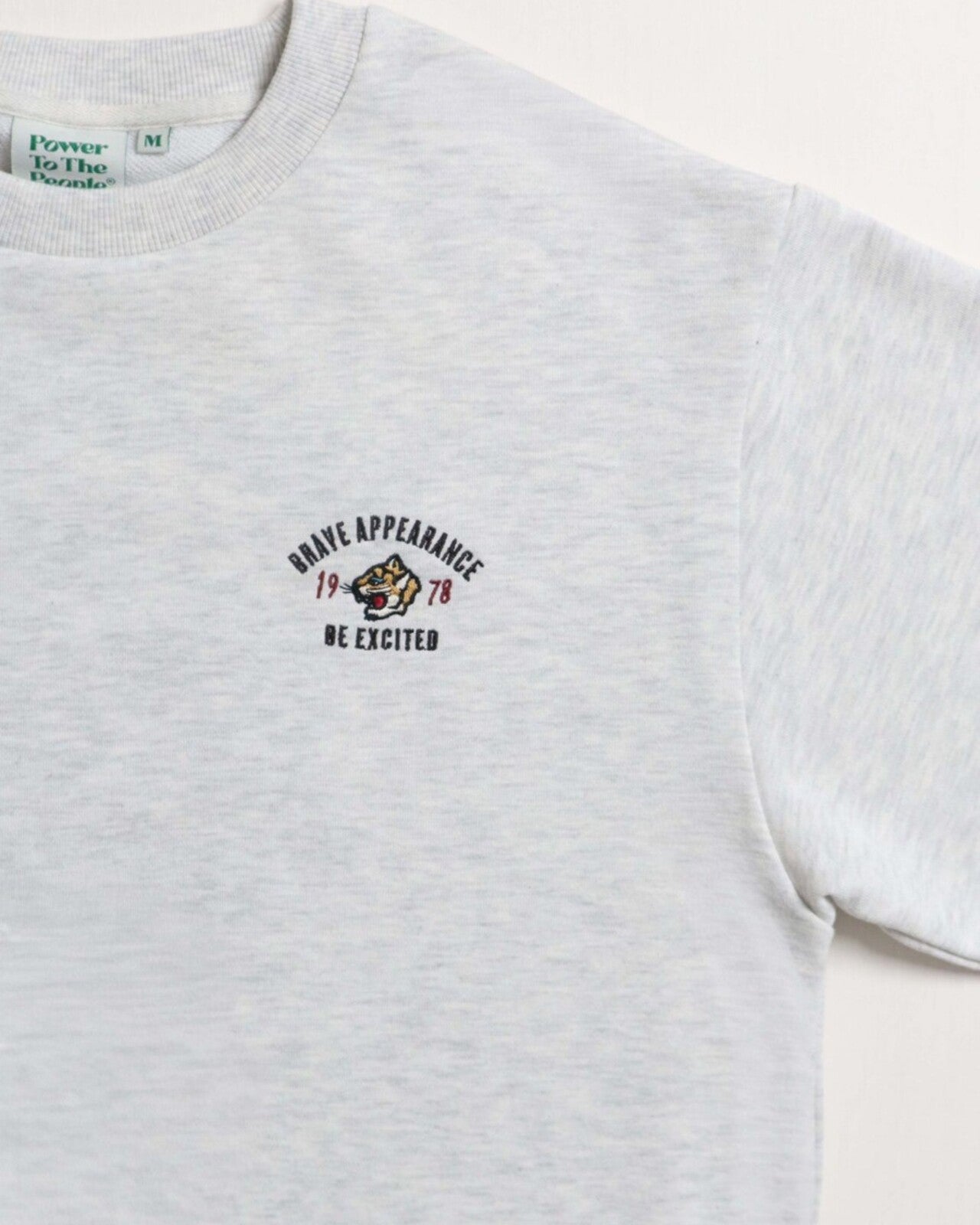 POWER TO THE PEOPLE 拱形LOGO虎刺繡運動衫【2026秋冬】中性款