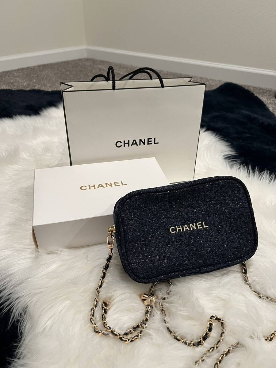 💎2025 CHANEL 香奈兒聖誕限量彩妝禮盒｜黑五搶先預購🎄✨（含紙袋＆夢幻包裝）