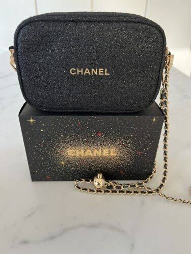 💎2025 CHANEL 香奈兒聖誕限量彩妝禮盒｜黑五搶先預購🎄✨（含紙袋＆夢幻包裝）