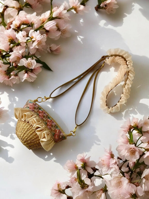 【多功能手提×肩背】日本職人刺繡緞帶迷你編織包｜日系可愛設計・可拆式提把・輕巧實用隨身包
