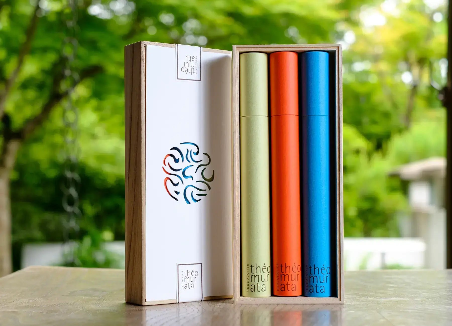 【日本湯布院直送】theomurata 高級櫸木盒三入巧克力豆禮盒｜香脆堅果 × 絲滑巧克力 × 職人手作｜送禮自食都滿分