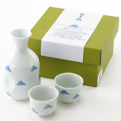 富士山 半酒器｜波佐見燒日本製富士山清酒德利・酒杯組